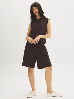  <span style='background-color: rgba(245, 245, 245, 0.6); color: #000000; font-family: Arial; font-size: 24px'>Shorts, Capris & Gauchos</span>