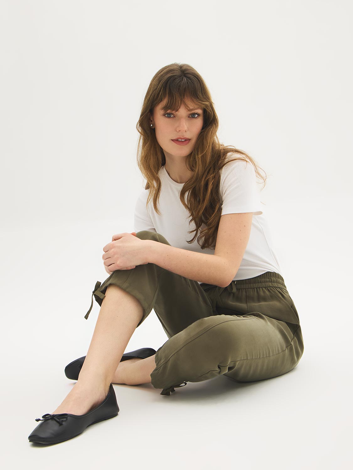 Drawstring Twill Capri Pants by Suzy.
