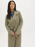 Belted trench coat in khaki grey with double-breasted closure and notch collar by Suzy.