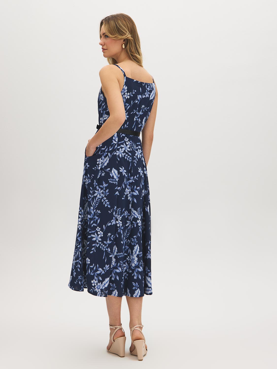 Naval Blue Floral Print Flowy Midi Dress - Woman Wearing Square Neck Dress with PU Belt - Suzy Shier