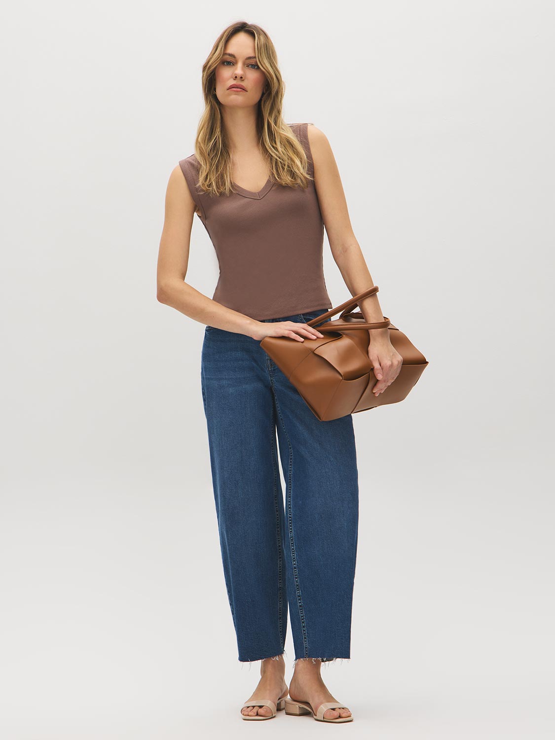 White Sleeveless Rib Jersey V-Neck Tank Top - Woman Wearing Fitted V-Neck Tank - Suzy Shier