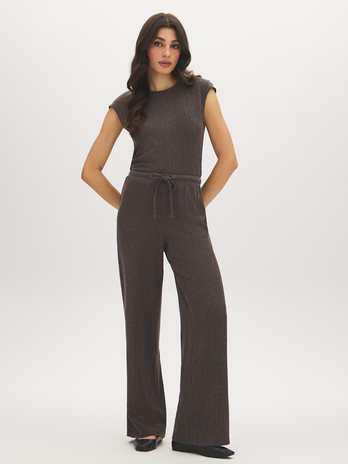 Charcoal Textured Knit Wide-Leg Pull-On Pant - Woman Wearing Relaxed Fit Knit Pants - Suzy Shier