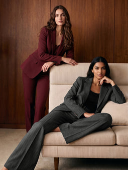  <span style='background-color: rgba(245, 245, 245, 0.6); color: #000000; font-family: Arial; font-size: 24px'>Suiting</span>