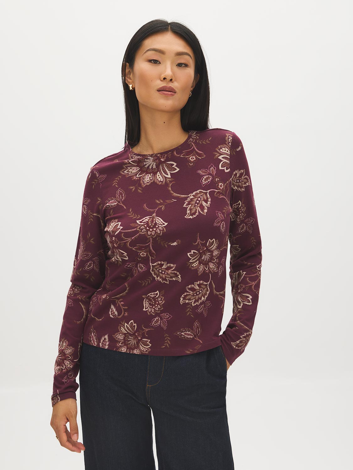 Winetasting Floral Crew Neck Jersey Top - Woman Wearing Long Sleeve Floral Print Top - Suzy Shier