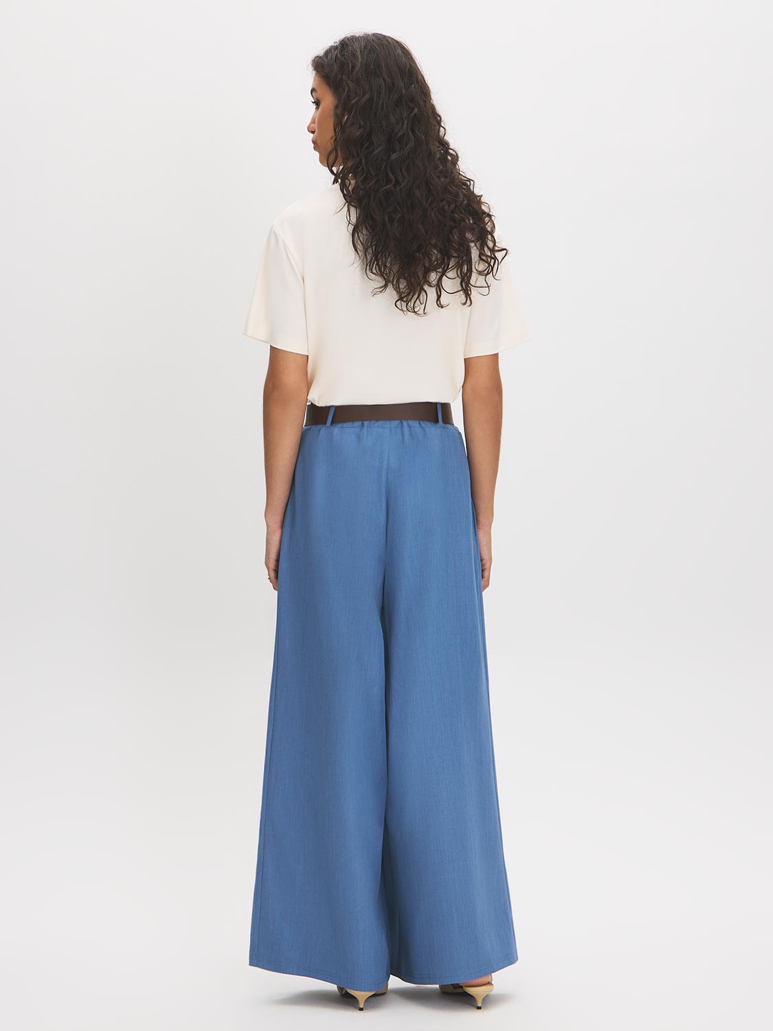 Light Denim Blue Wide-Leg Pull-On Pant with Belt - Back View - Suzy Shier