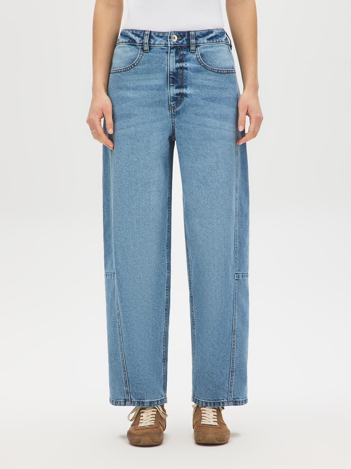 Medium Stone Wash Curved Wide-Leg Denim Pant - Front View - Suzy Shier