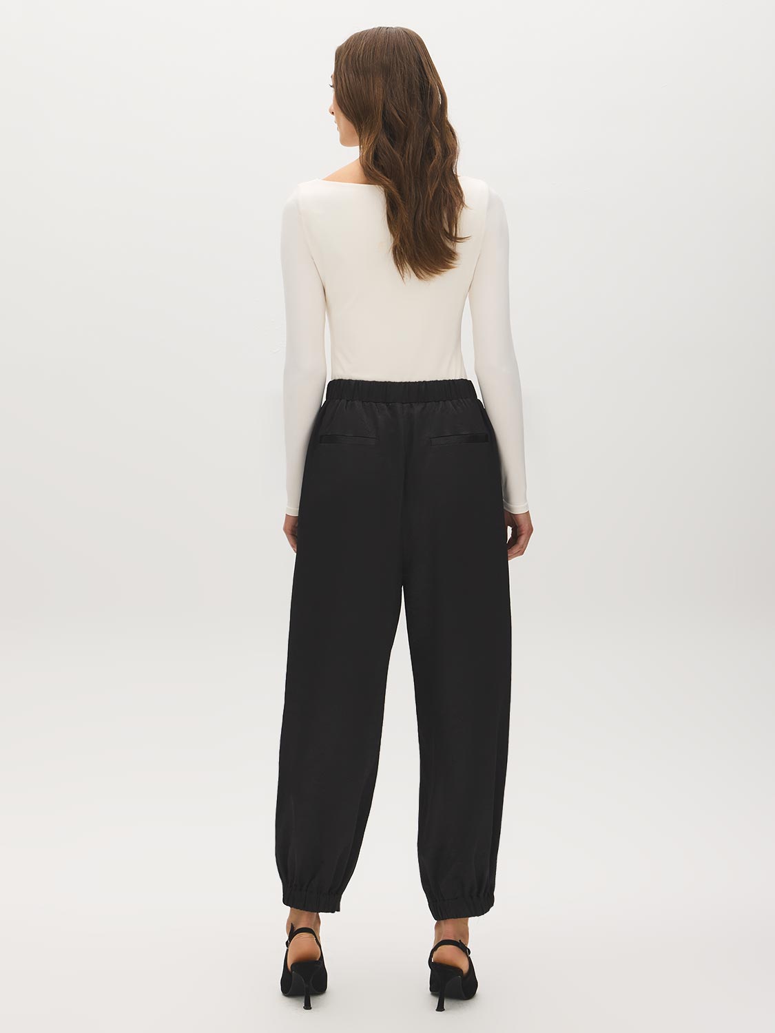 Black Crinkled Satin Balloon Pants - Back View - Suzy Shier